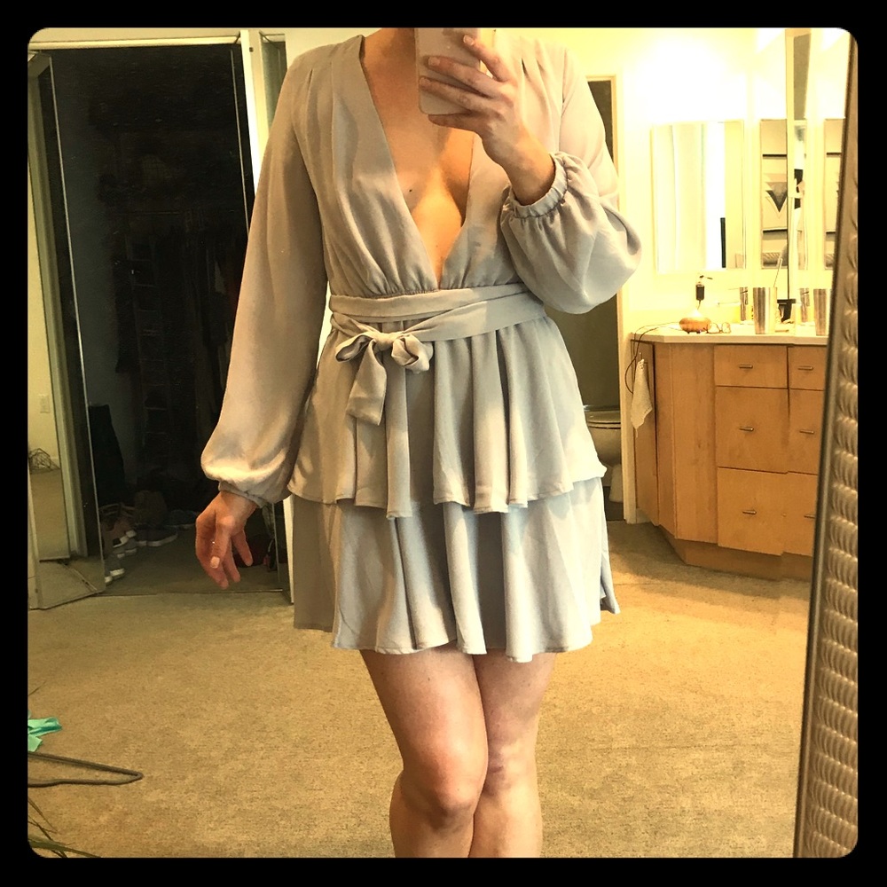Lioness, low cut long sleeved grey dress
